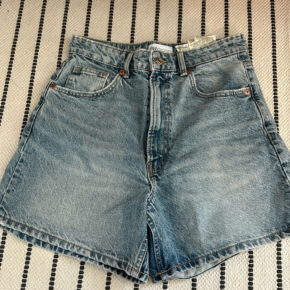 Zara High waist jean short